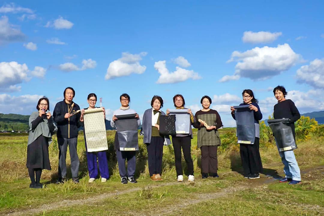 山崎麻織物工房のスタッフ・織り手の皆さん